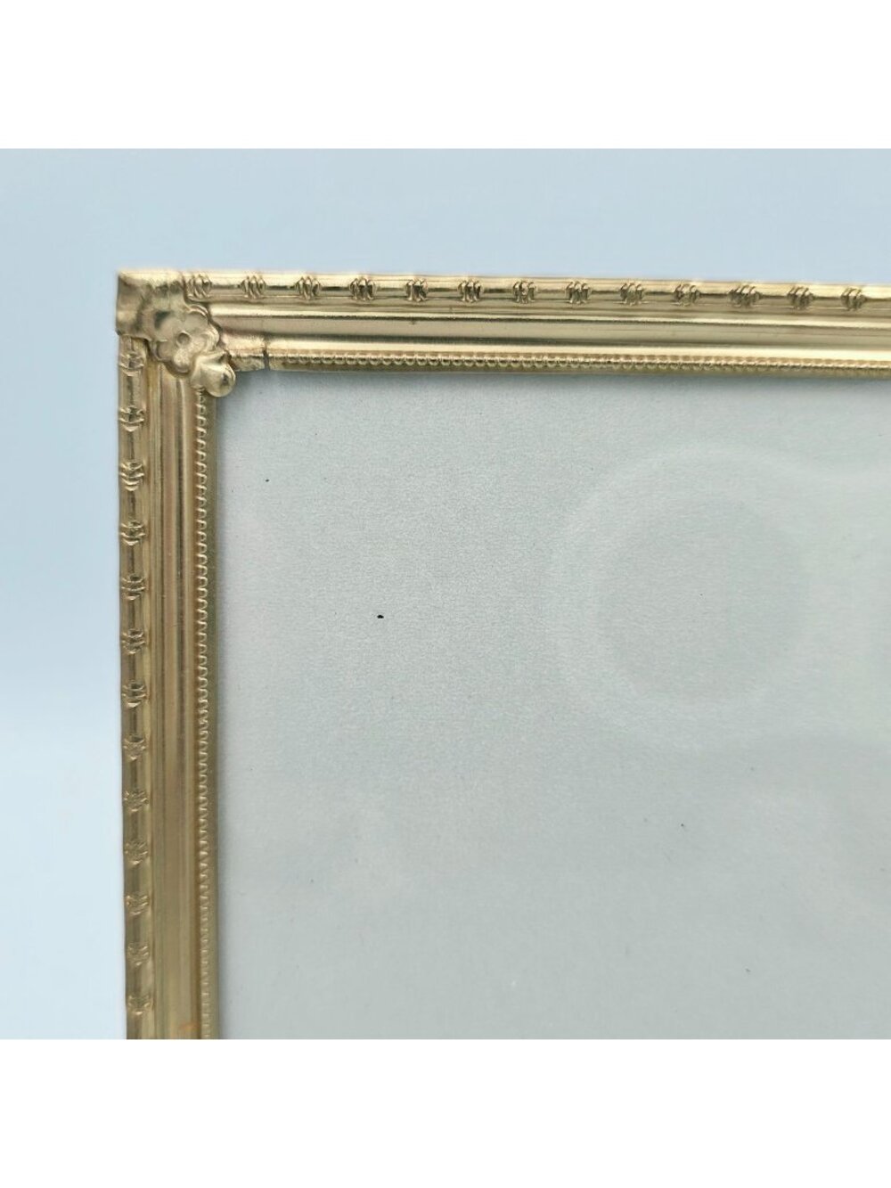 Gold Ornate Vintage Picture Frame Embossed Flower Detailing 4x6 PF95